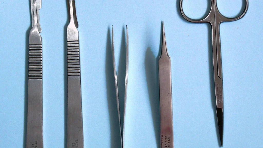 Double Crush Stainless Steel Veterinary Tool (German Grade)